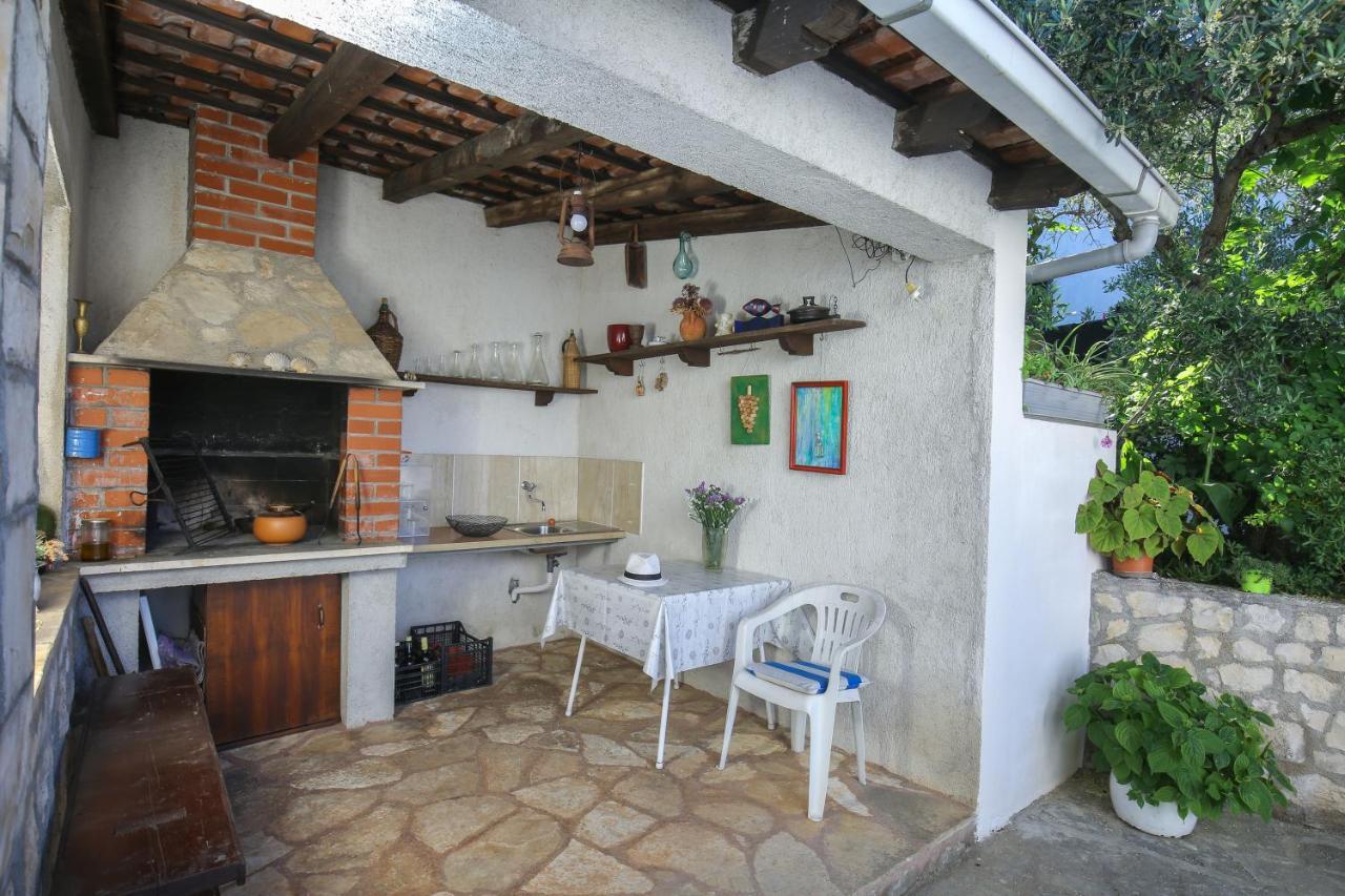 Artistic Summer House Marinovic With Garden&Bbq Supetar Exteriör bild